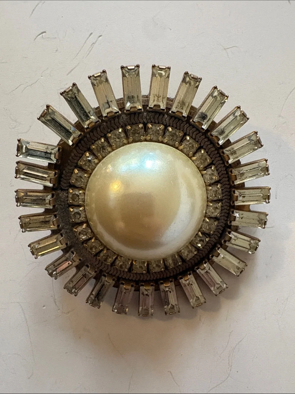 Pearl Center Sunburst Brooch in Cream and Gold